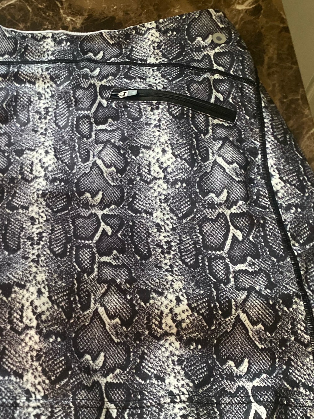 Adome Snake-Print A-Line Women's Skort - Black Gray medium NWT - Picture 6 of 7